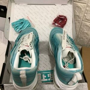 Meet your Posher, Francisco